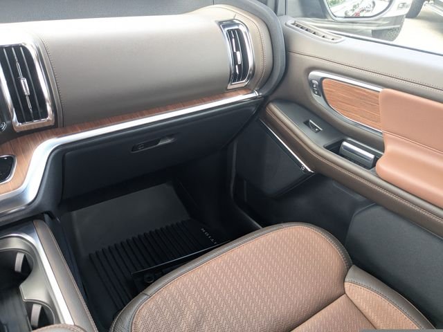 New 2027 Agate Black Metallic Ford King Ranch® image 15