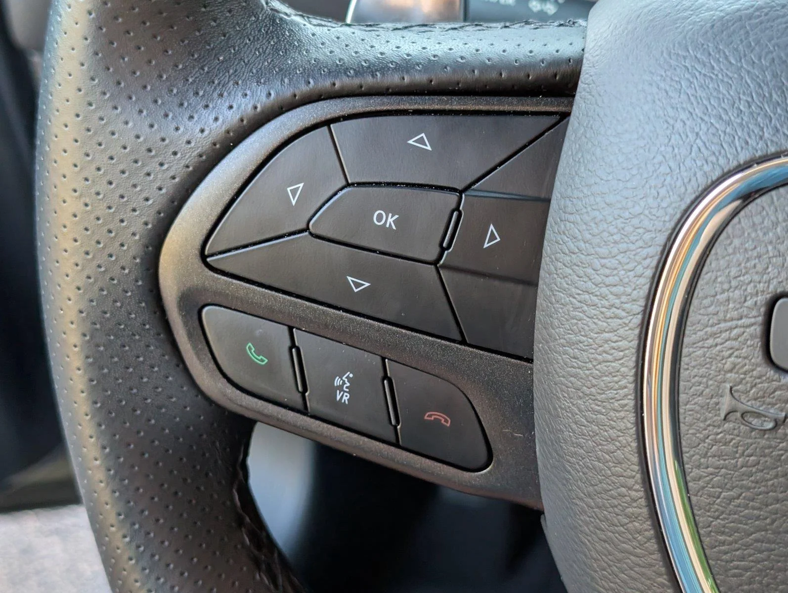Used 2023 Destroyer Gray Clearcoat Dodge R/T image 31