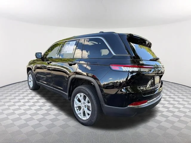 Used 2023 Black Jeep Limited 4x4 image 7