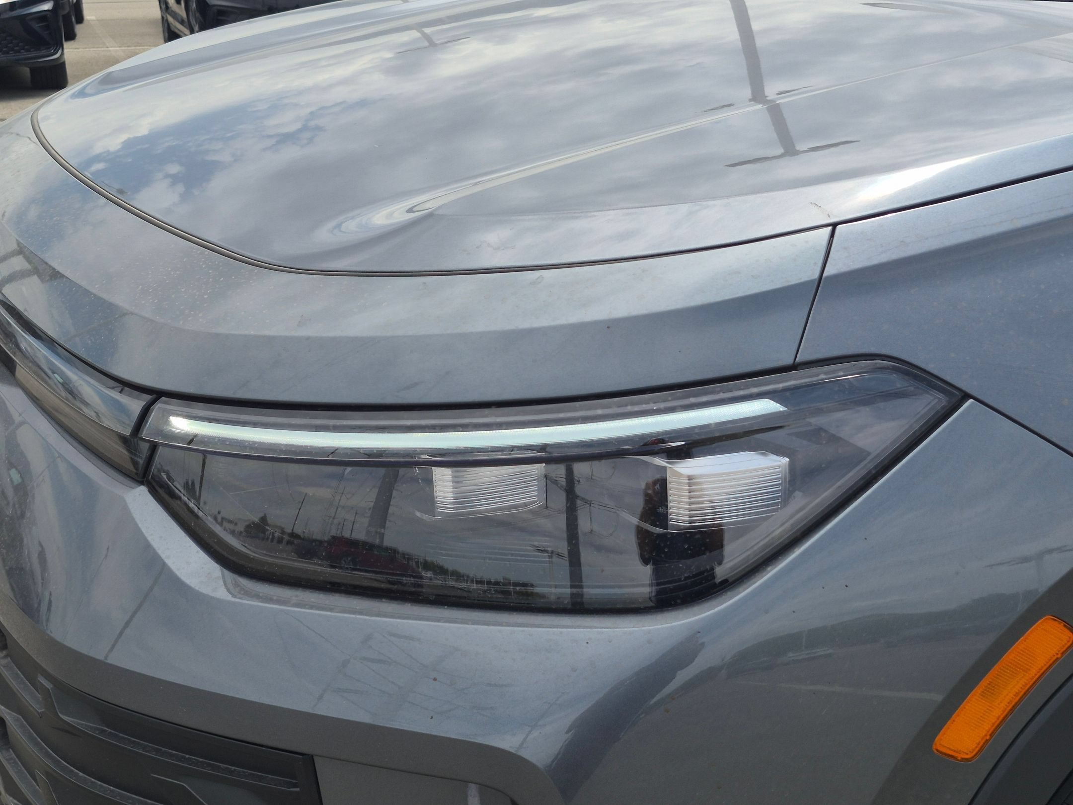 New 2026 Platinum Gray Metallic Volkswagen SE image 10