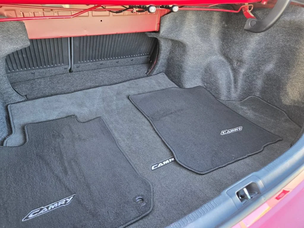 Used 2016 Ruby Flare Pearl Toyota XLE image 13