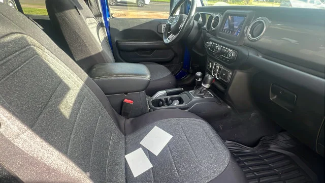 Used 2018 Blue Jeep Unlimited Sahara image 12