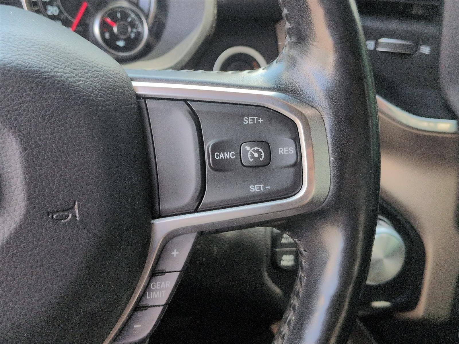 Used 2020 Delmonico Red Pearlcoat Ram Laramie image 21
