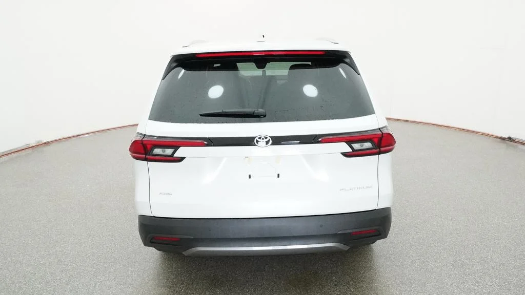 New 2026 Wind Chill Pearl Toyota Platinum image 17