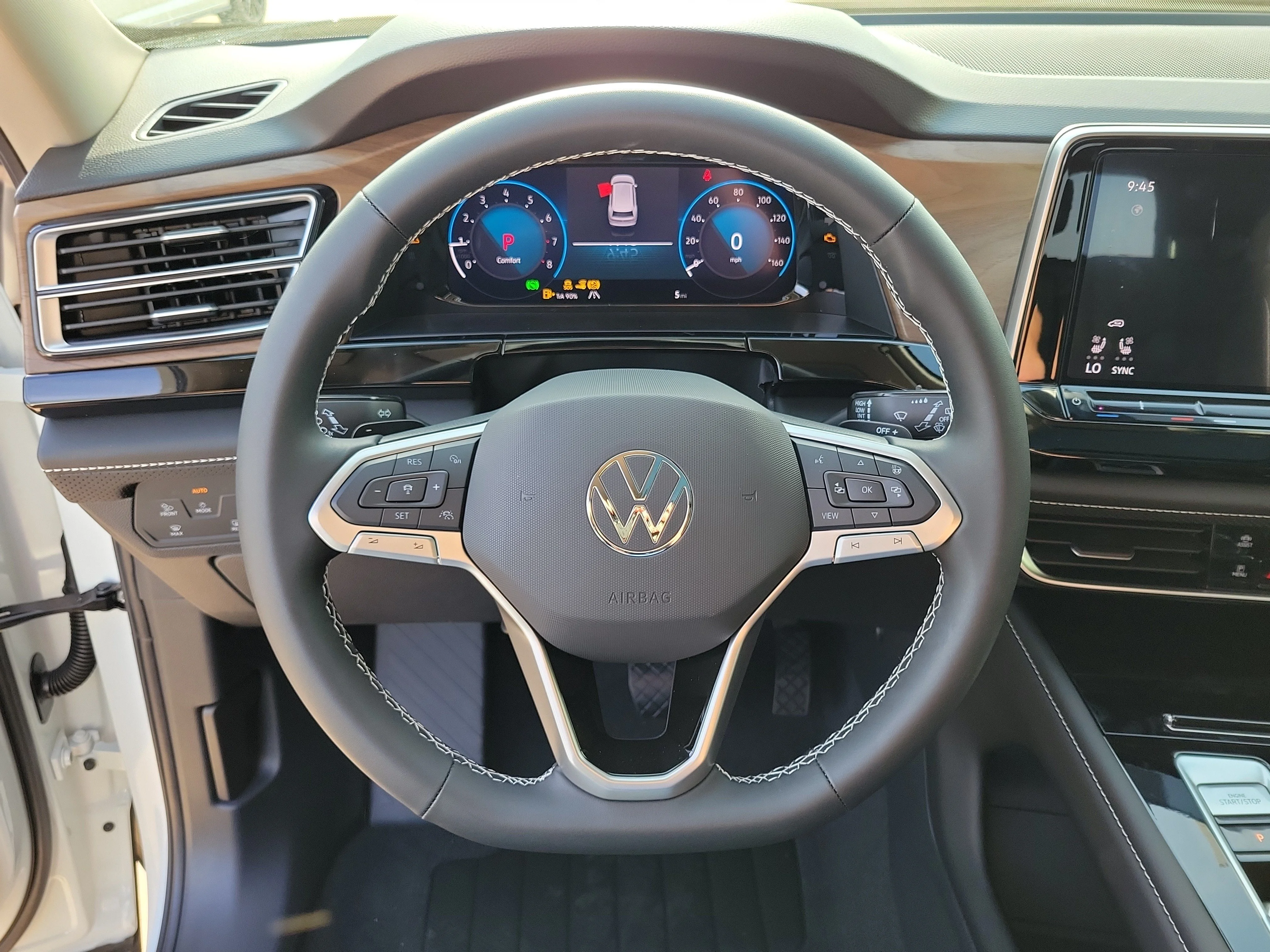 New 2026 White Volkswagen 2.0T SE w/Technology image 22