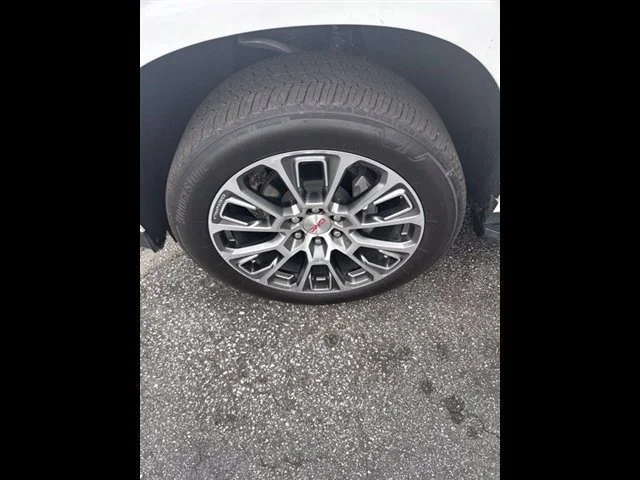Certified Used 2025 White Frost Tricoat GMC Denali image 13