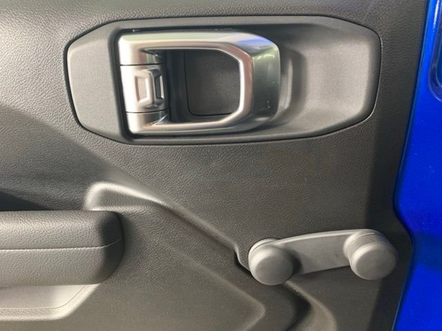Used 2024 Blue Jeep Sport image 30