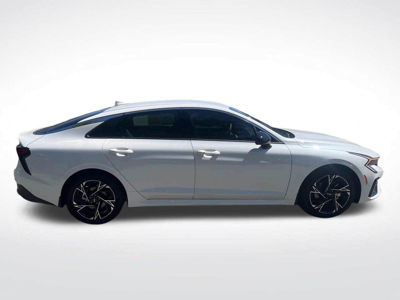 Used 2026 White Kia GT-Line image 7