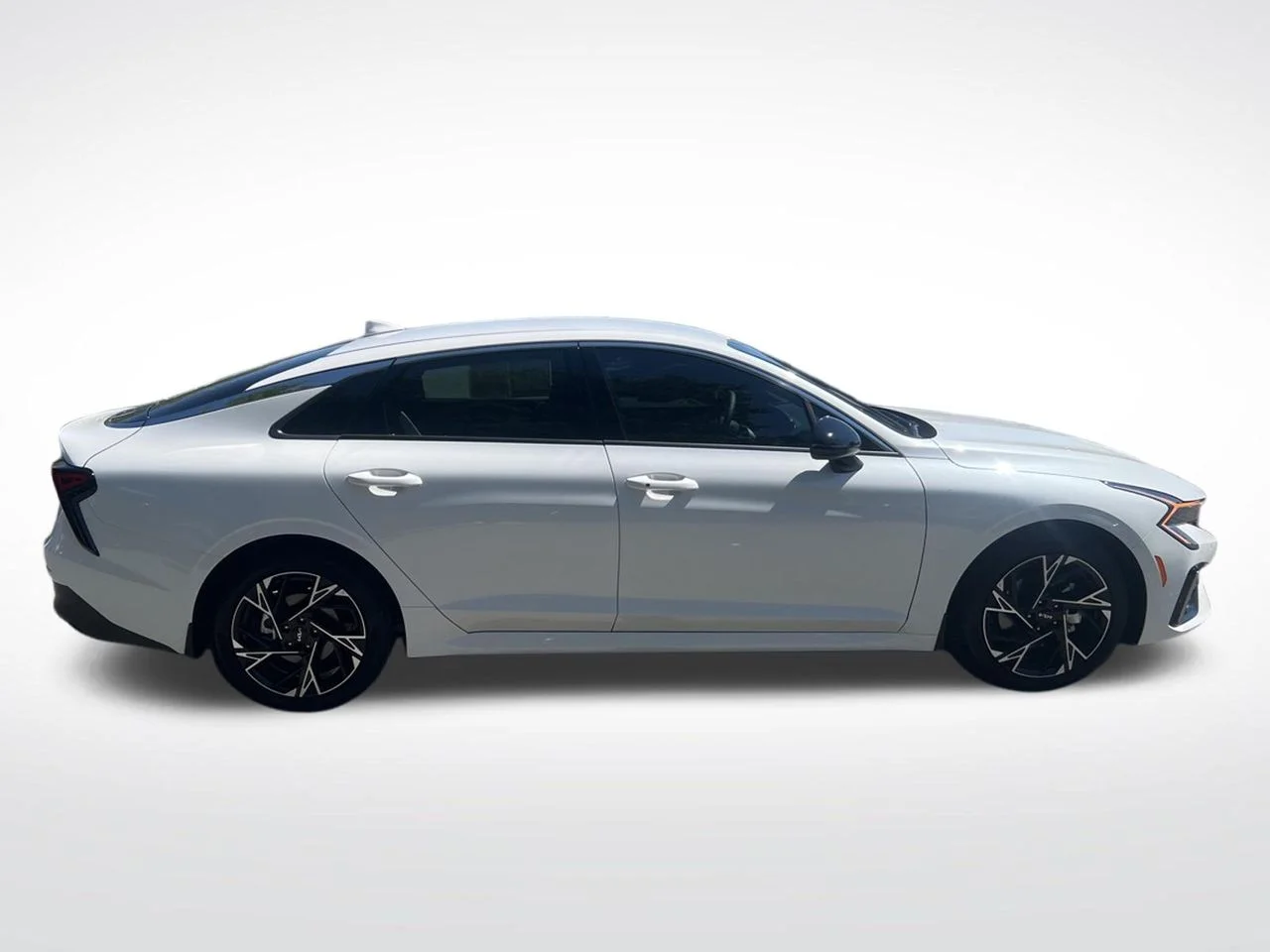 Used 2026 White Kia GT-Line image 7