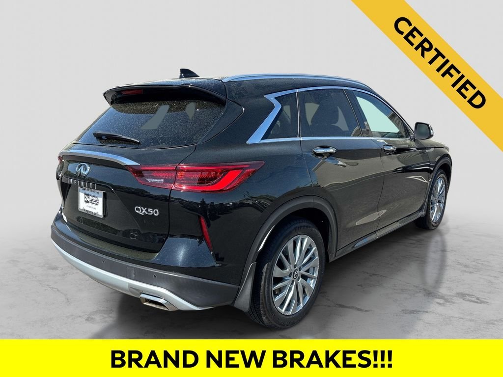 Certified Used 2023 Black INFINITI LUXE image 5