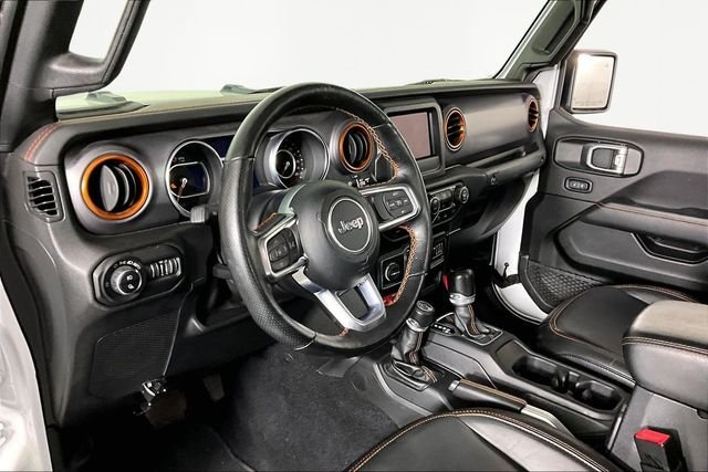 Used 2021 White Jeep Mojave image 16