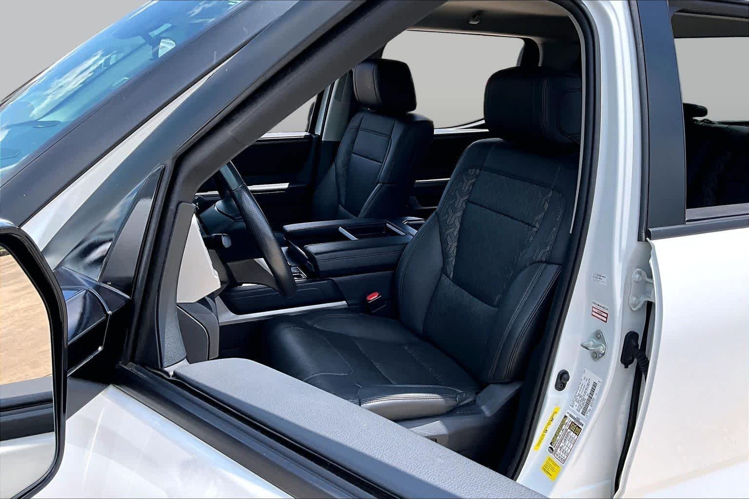 Used 2024 Ice Cap Toyota SR5 image 8