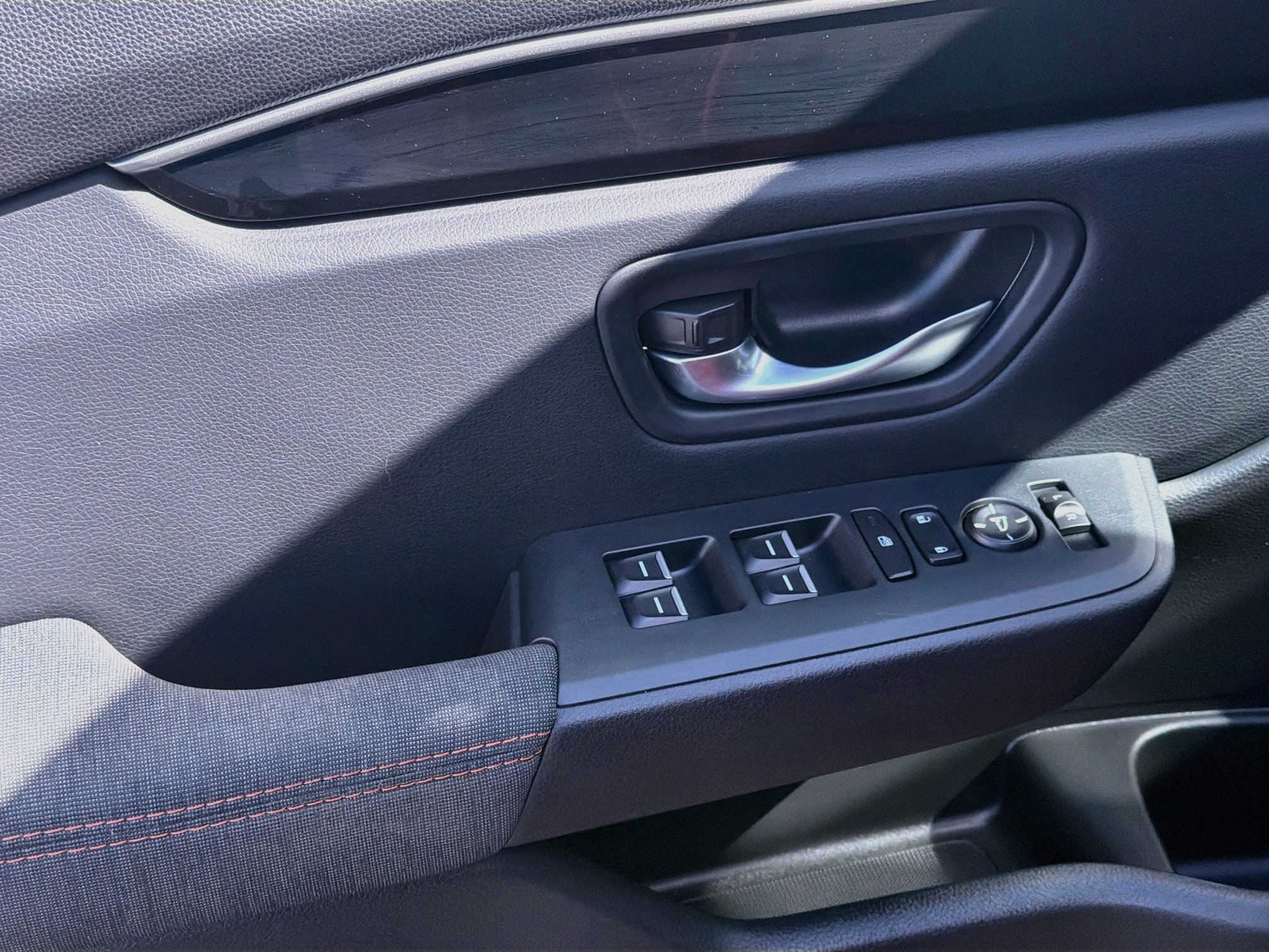 2025 Honda Pilot Sport - Photo 16