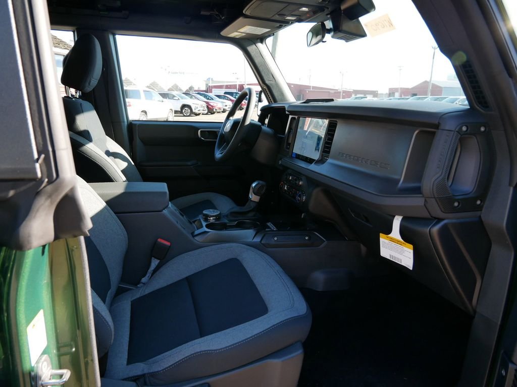 2025 Ford Bronco 4-Door Base - Photo 8