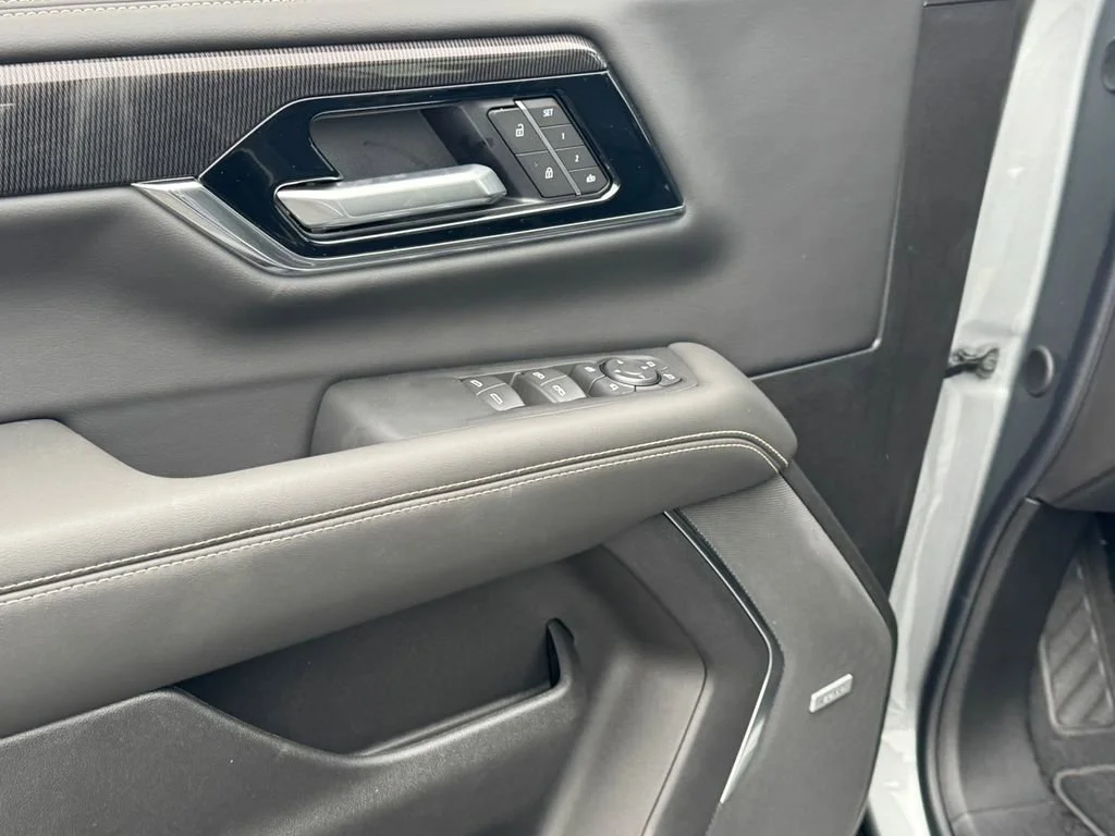 2026 GMC Yukon XL Elevation - Photo 16
