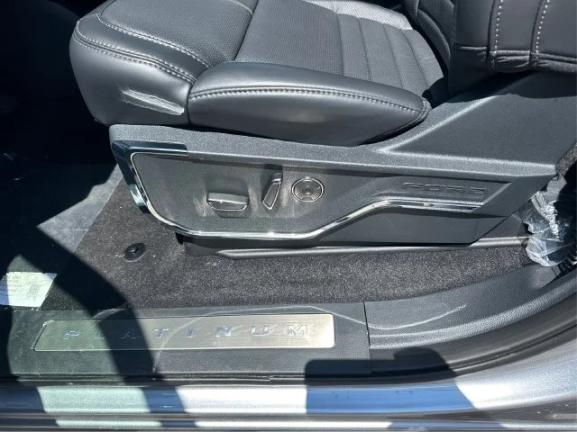 New 2026 Iconic Silver Metallic Ford Platinum® image 30