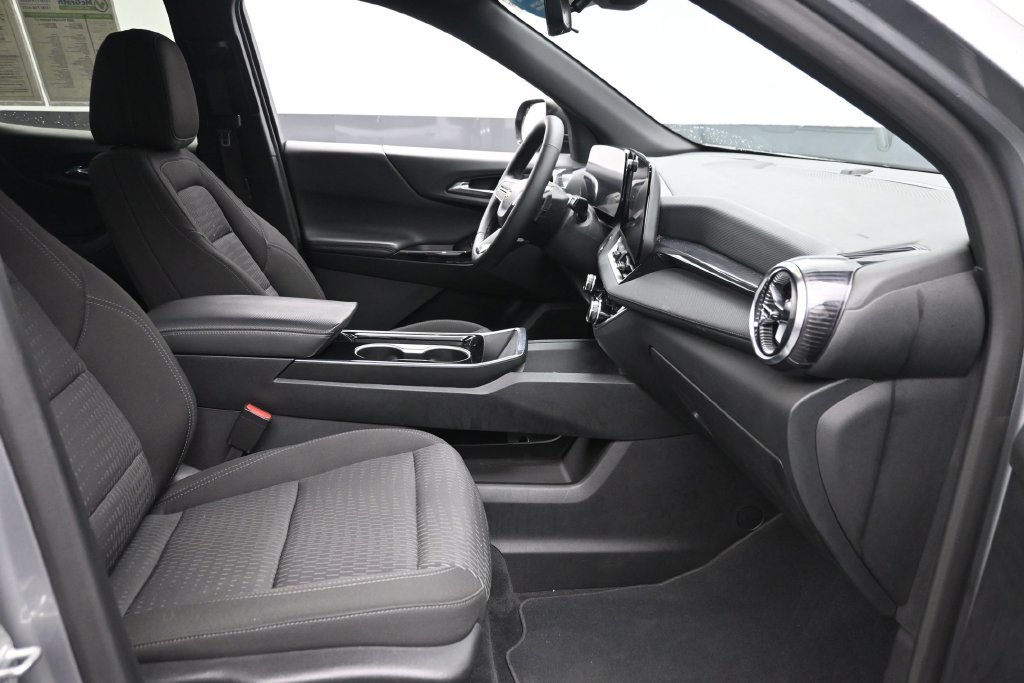 Used 2025 Gray Chevrolet LT image 9