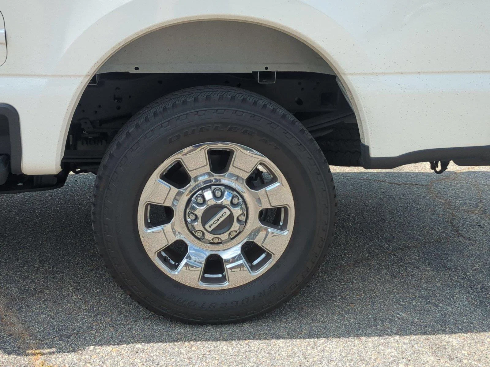 Used 2026 Oxford White Ford LARIAT image 10