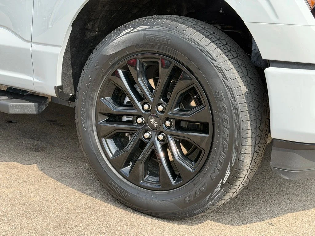 Used 2024 Gray Ford XLT image 23