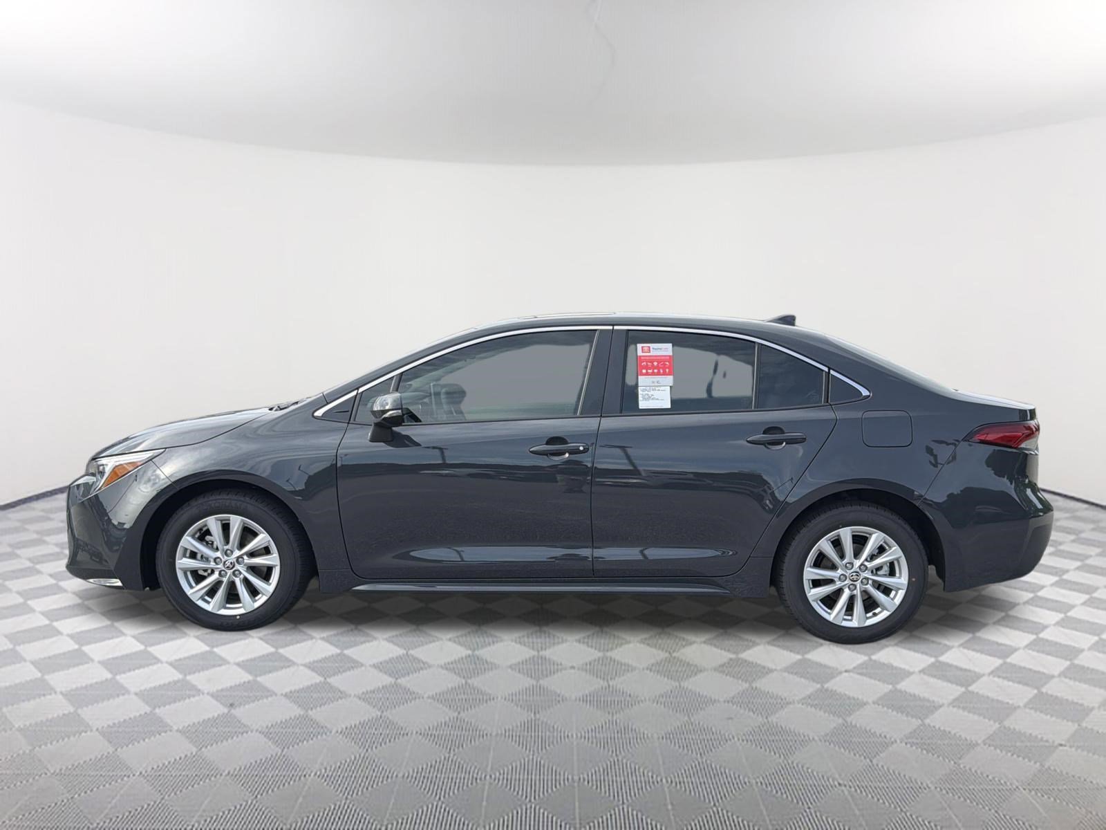 New 2026 Underground Toyota Hybrid XLE image 4