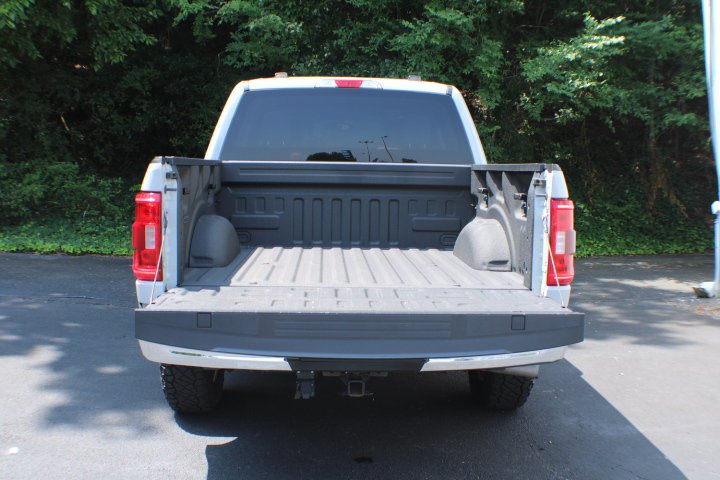 Used 2023  Ford XLT image 15