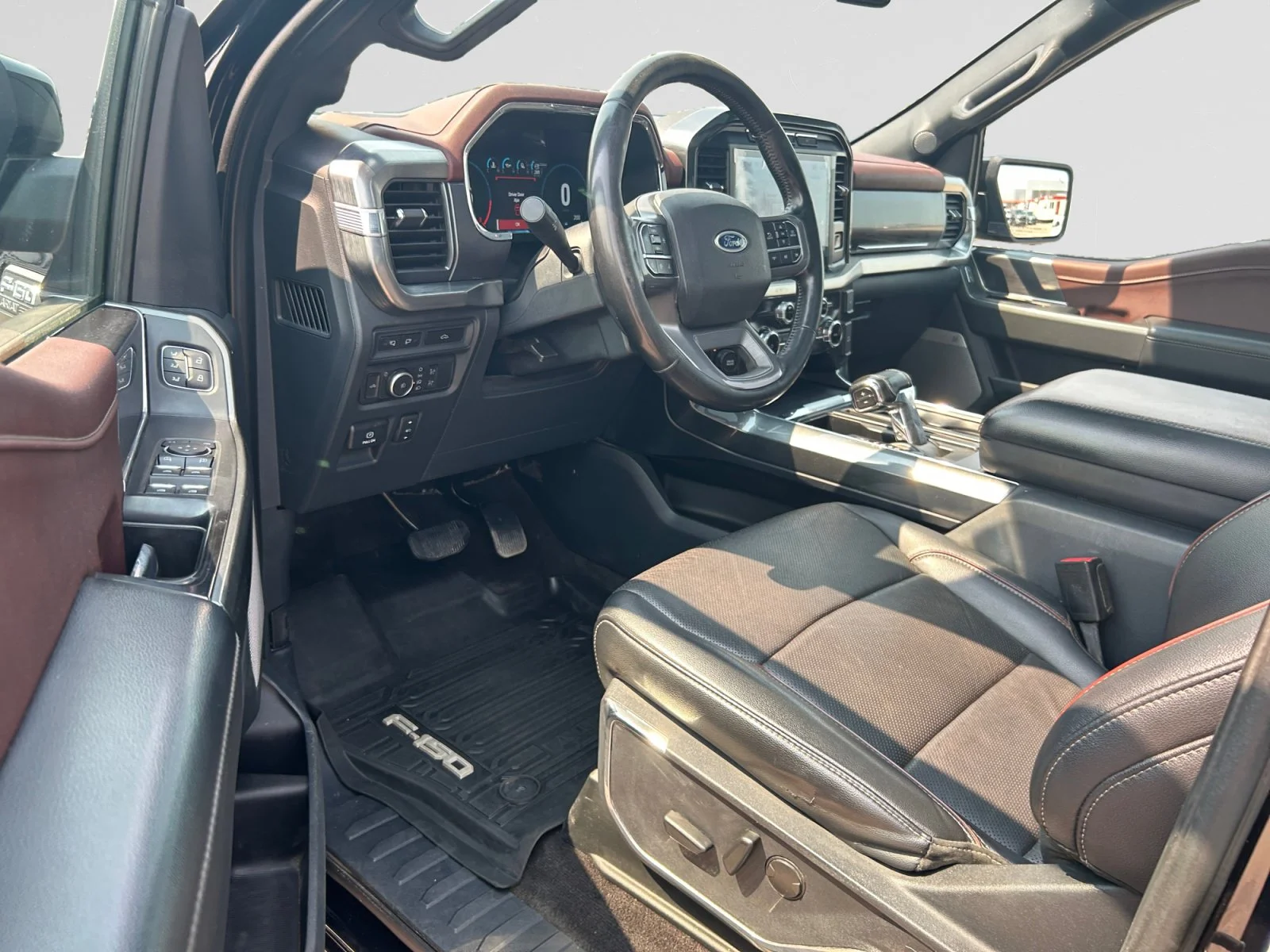 Used 2022 BLACK METAL Ford LARIAT SuperCrew image 13