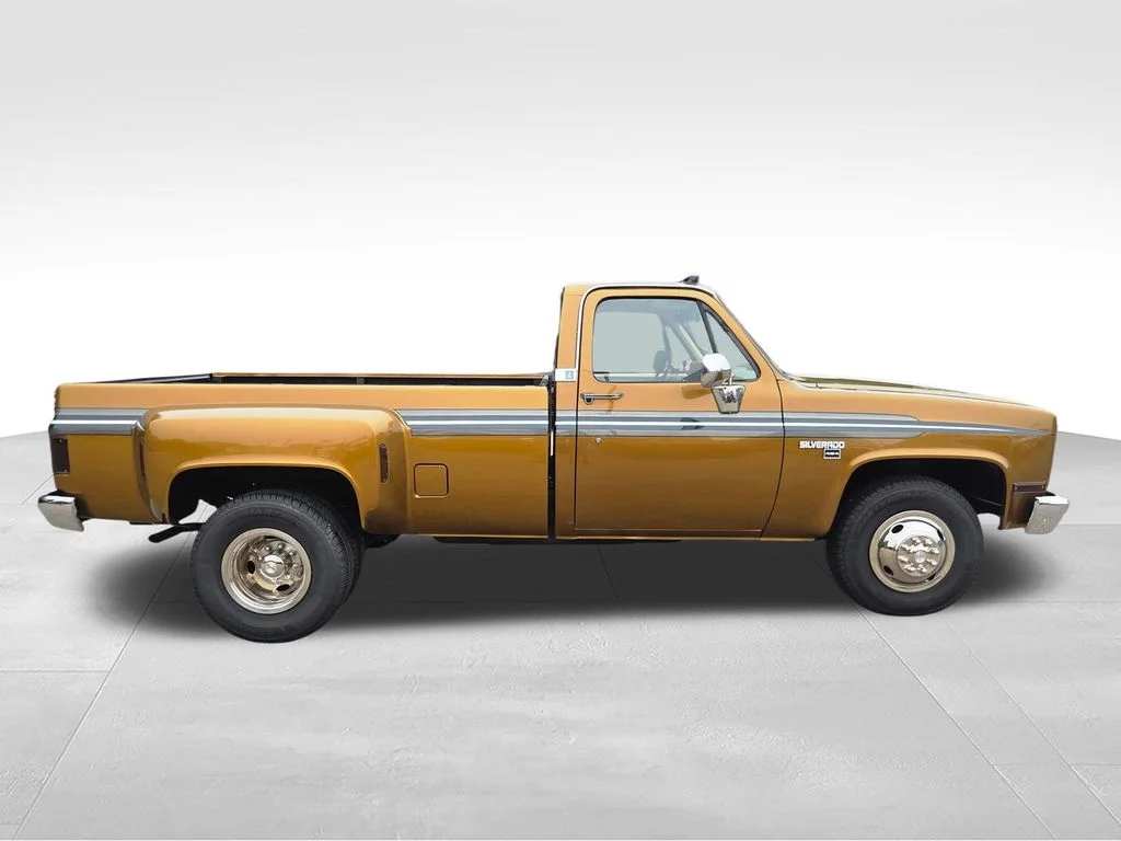 Used 1986 Brown Chevrolet  image 8