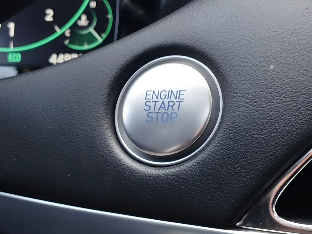 Used 2022 White Hyundai Calligraphy image 20