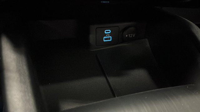Used 2022 Carbonized Gray Metallic Ford Titanium image 32