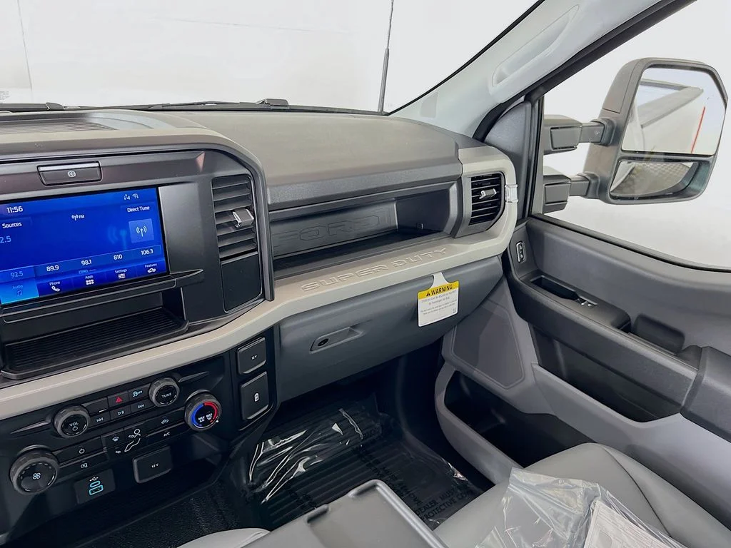New 2026 Oxford White Ford XL image 23