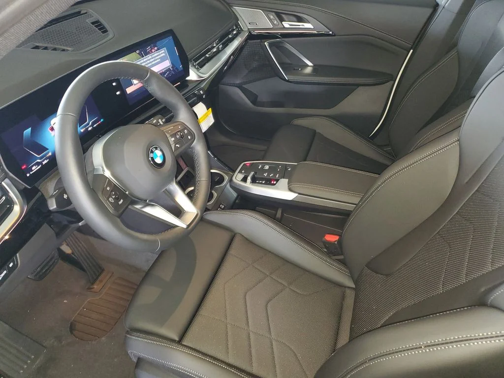 Used 2026 White BMW xDrive28i image 15