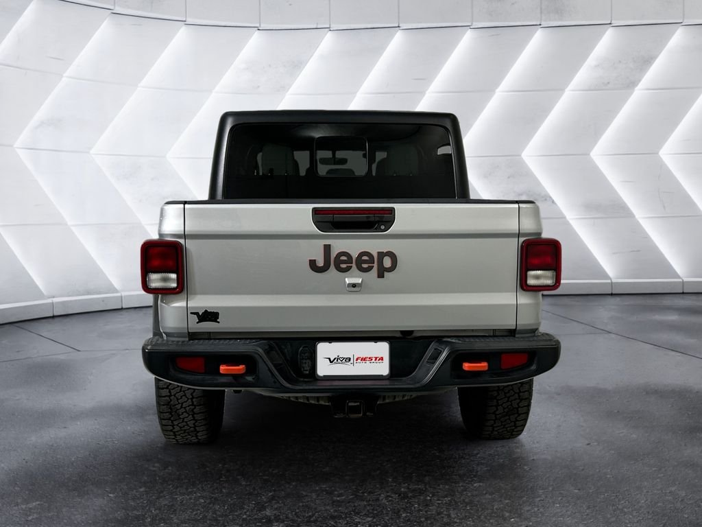 Used 2022 Silver Jeep Mojave image 5
