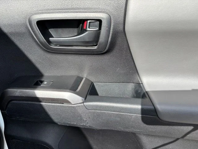 Used 2021 White Toyota SR5 image 18