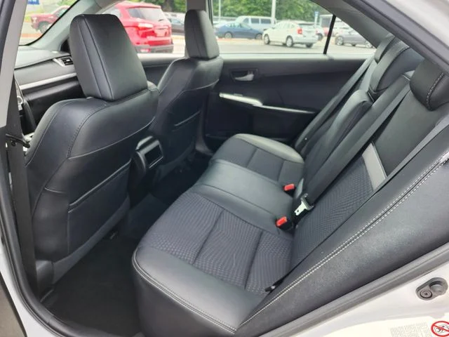 Used 2014 White Toyota SE image 12