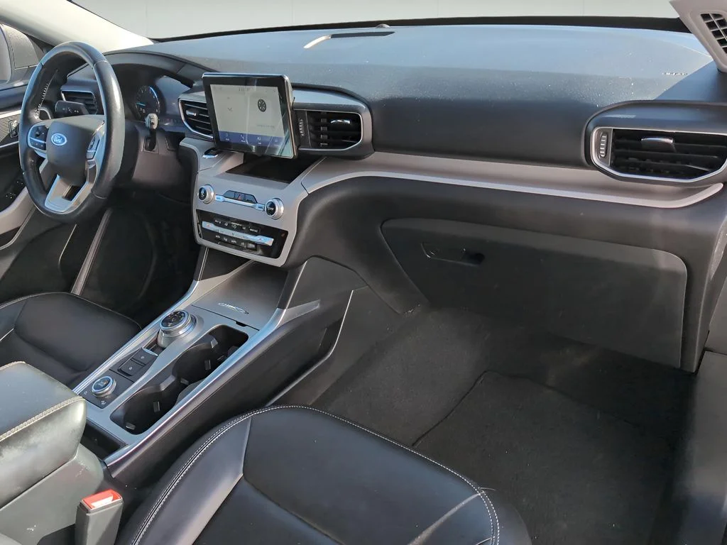 Used 2023 Oxford White Ford XLT image 34