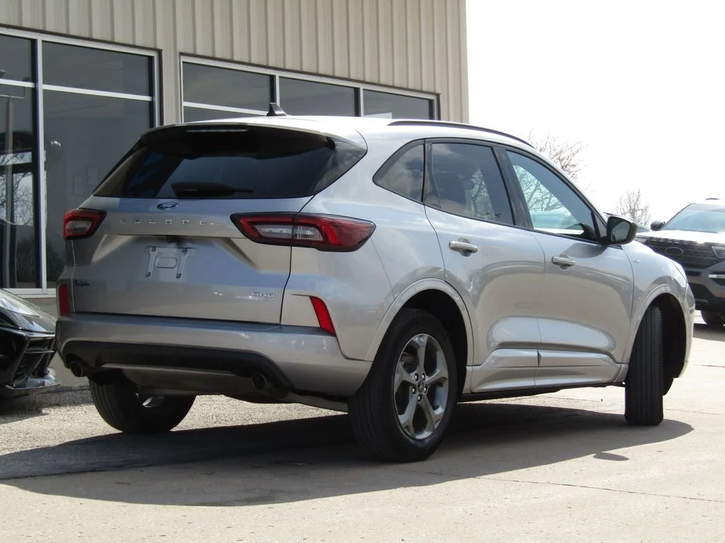 Used 2024 Silver Ford ST-Line image 3