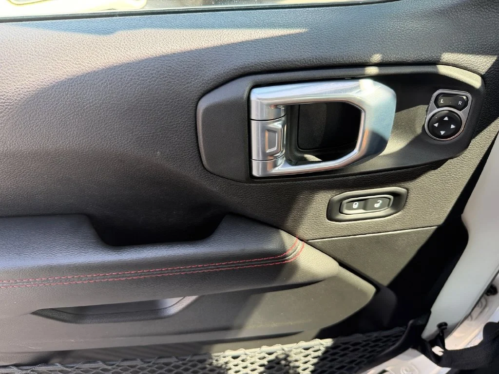 Used 2023 White Jeep Rubicon image 30