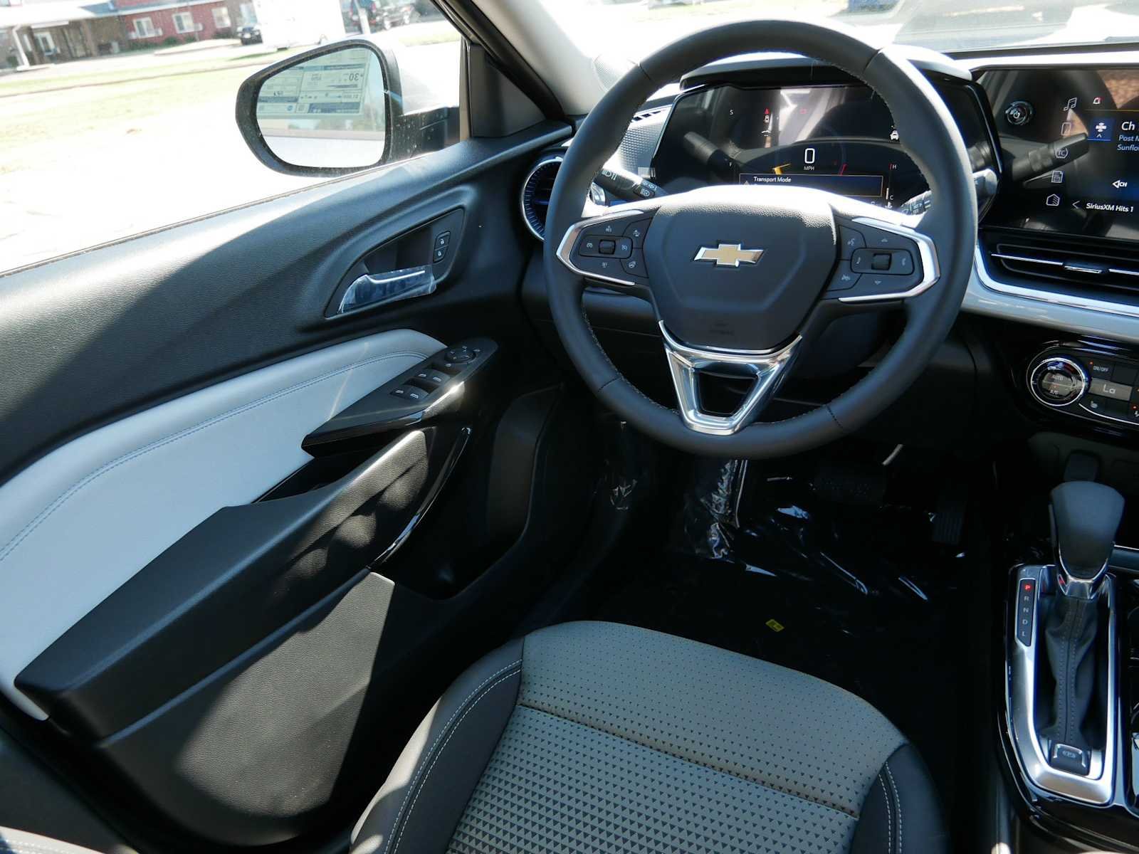 2026 Chevrolet Trax LT - Photo 13