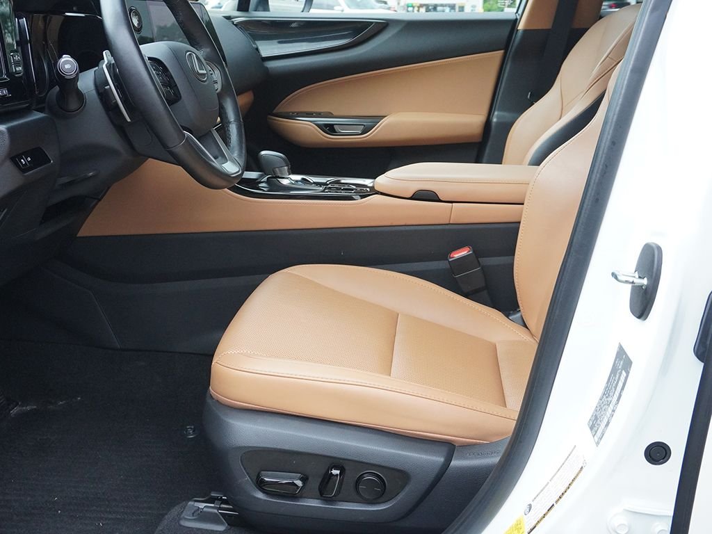 Used 2024 White Lexus 350 Base image 25