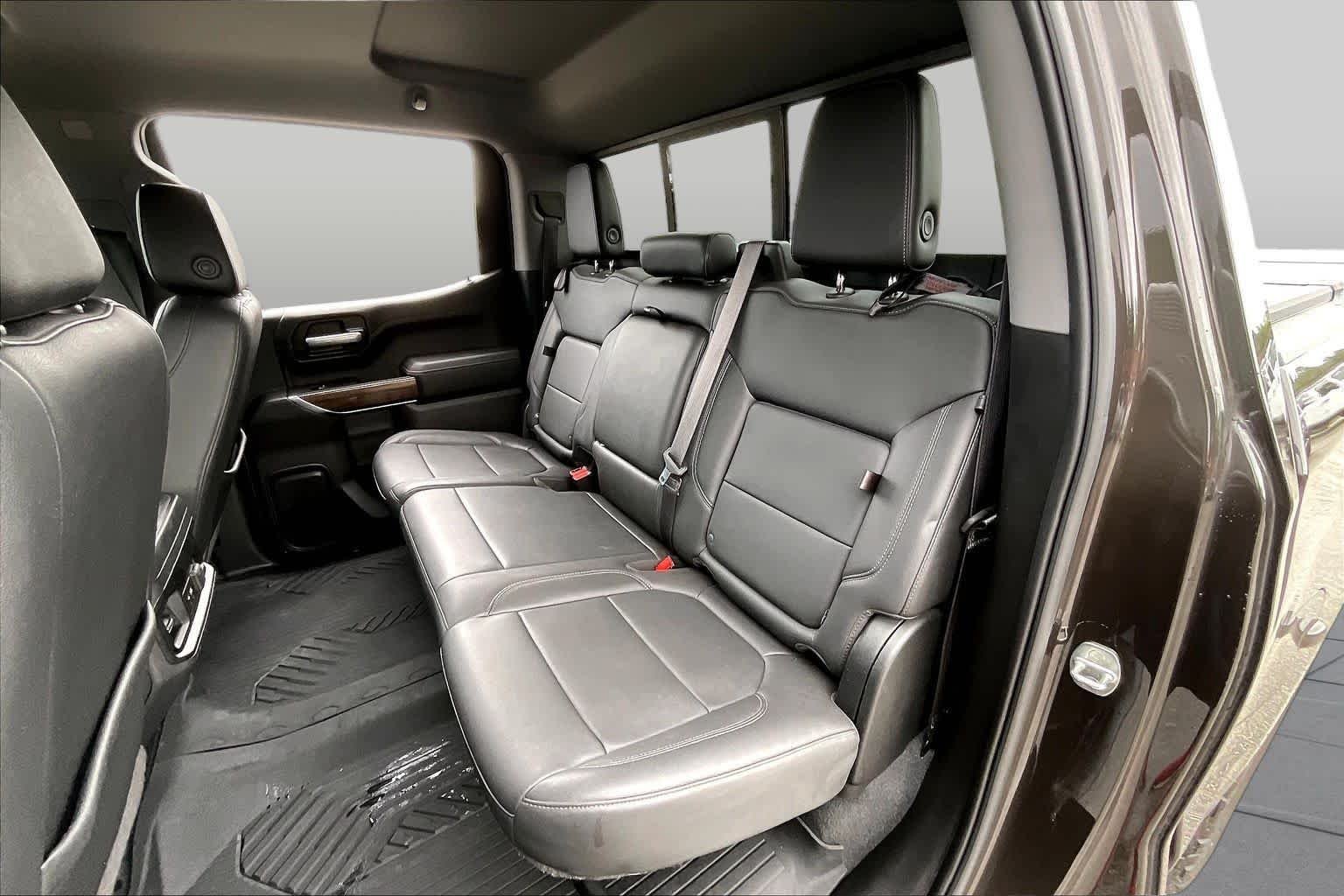 Used 2021 OXFORD BROWN METALLIC Chevrolet LT Trail Boss image 18
