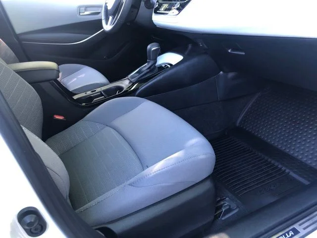 Used 2024 Ice Toyota SE image 17