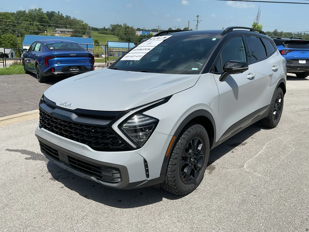 Used 2024 Wolf Gray/Ebony Black Roof Kia X-Pro Prestige image 4