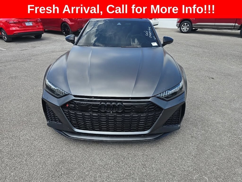 Used 2021  Audi 4.0 TFSI quattro image 2