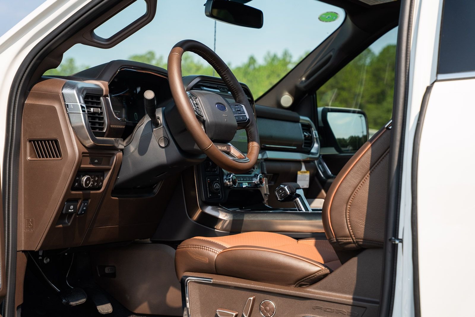 New 2026 Star White Metallic Tri-Coat Ford King Ranch® image 18