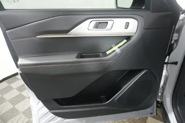 New 2026 Space White Metallic Ford Active image 22