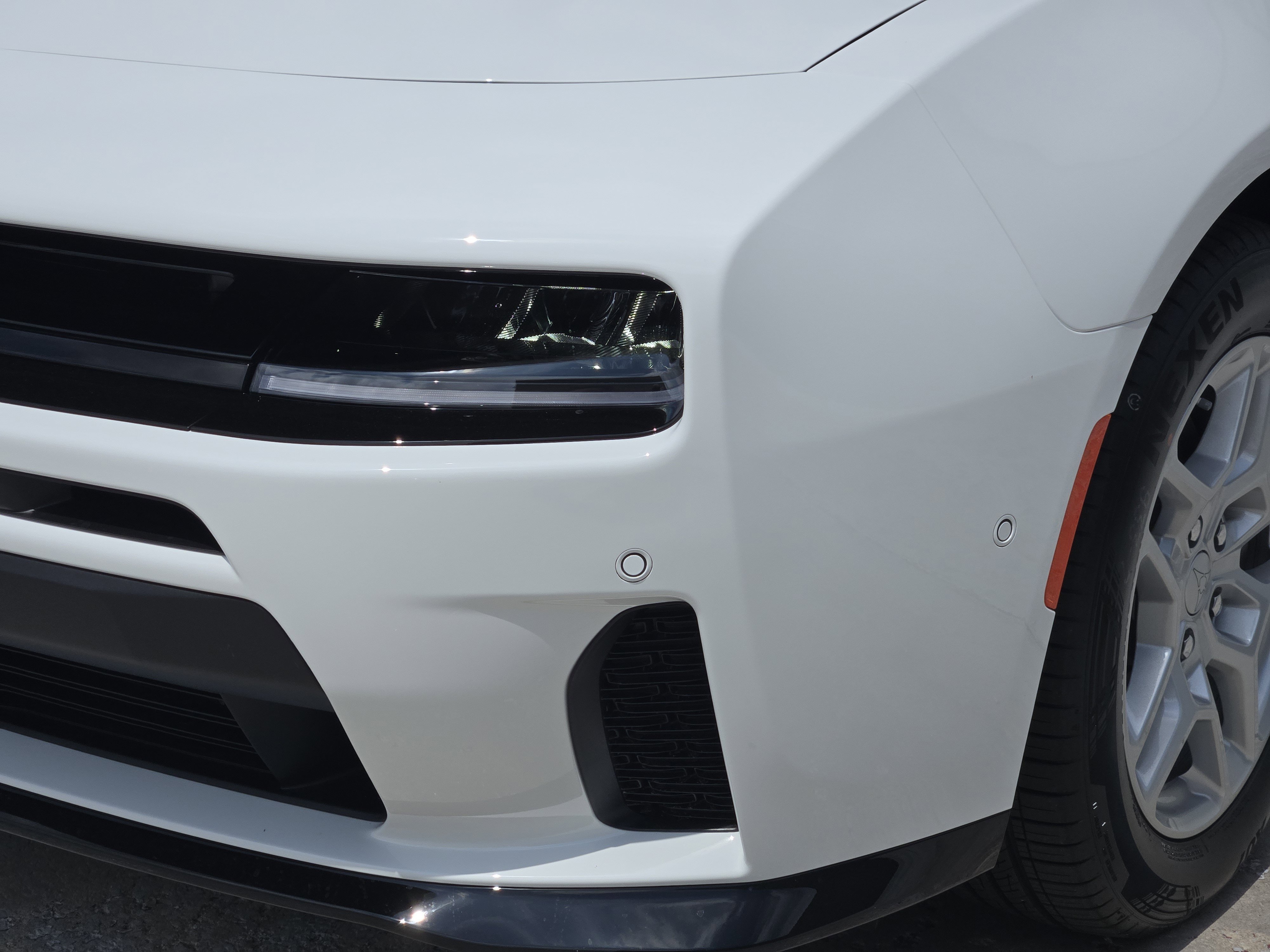 New 2026 White Knuckle Exterior Paint Dodge R/T image 6