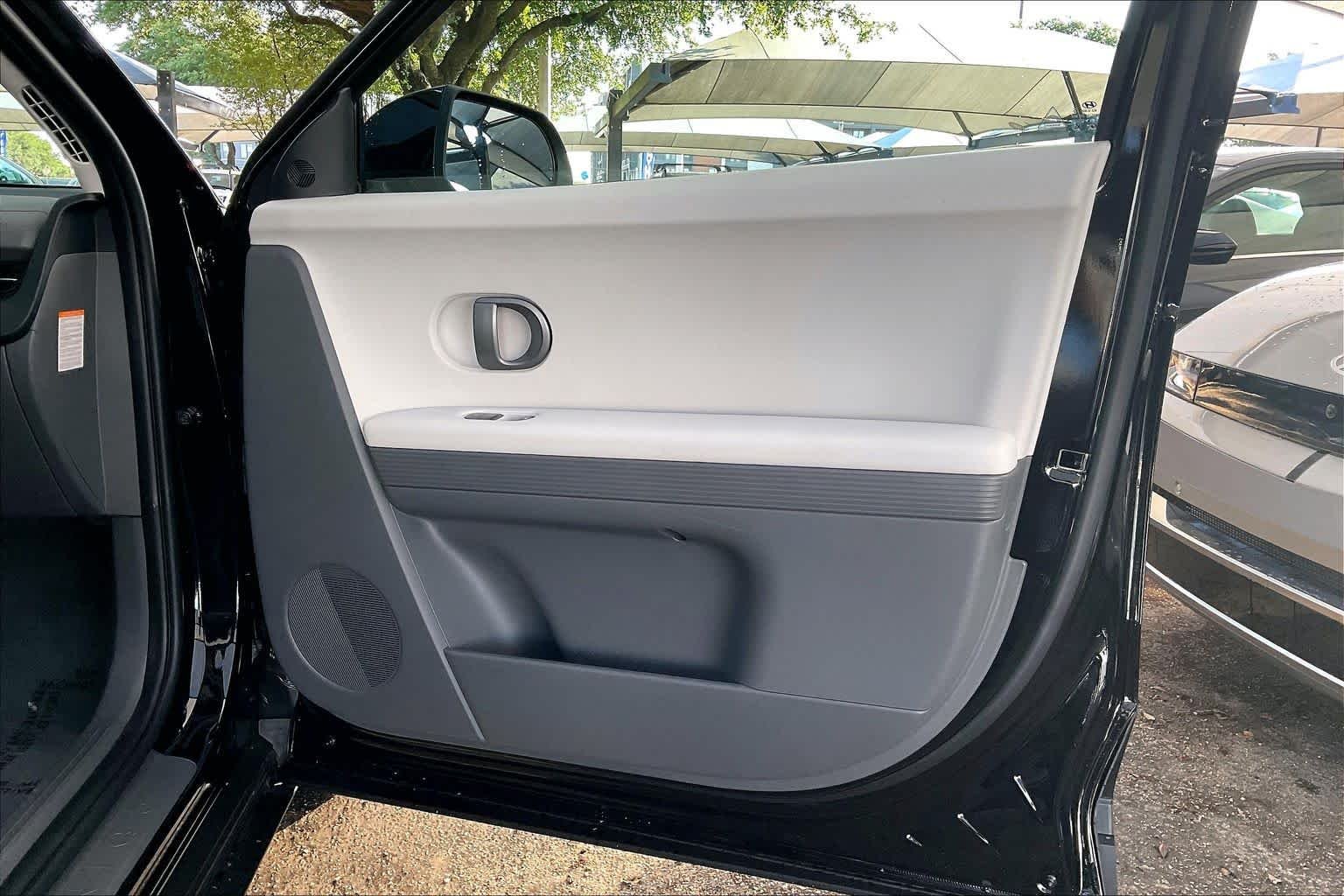 2026 Hyundai IONIQ 5 SEL - Photo 22