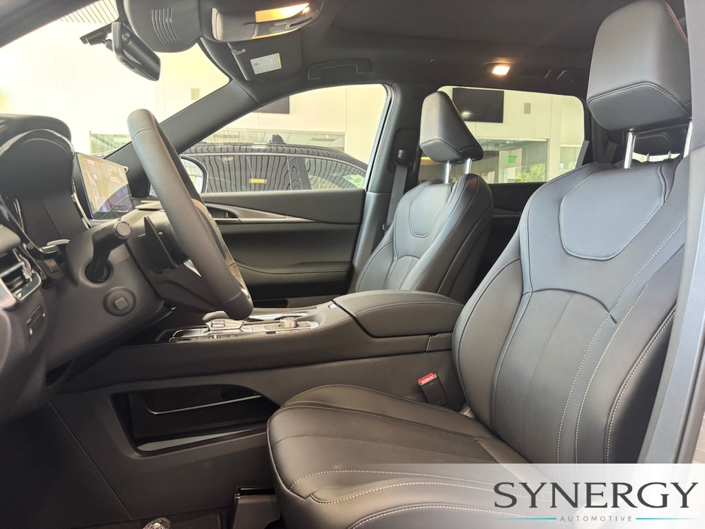 New 2027 HARBOR GRAY INFINITI Sport AWD image 40