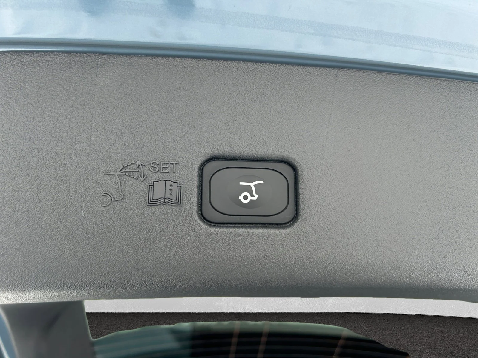 New 2026 Whisper Blue Metallic Clearcoat Lincoln Premiere image 11