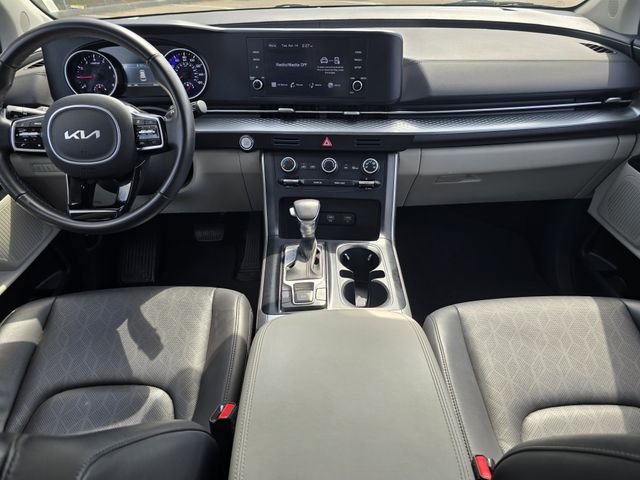 Used 2024  Kia LX image 12